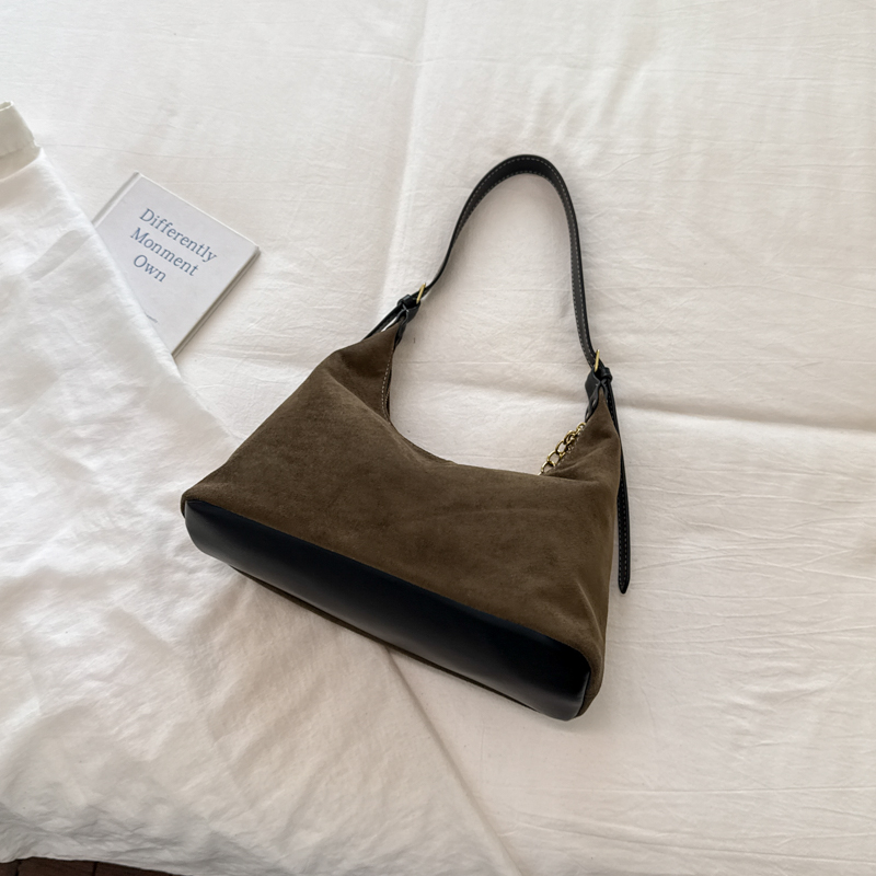 Bolso de hombro retro de gamuz - Half Moon Crescent reseña y precio